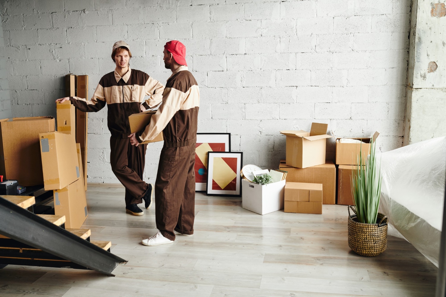 Efficient Office Furniture Relocation: Minimising Downtime and Damage