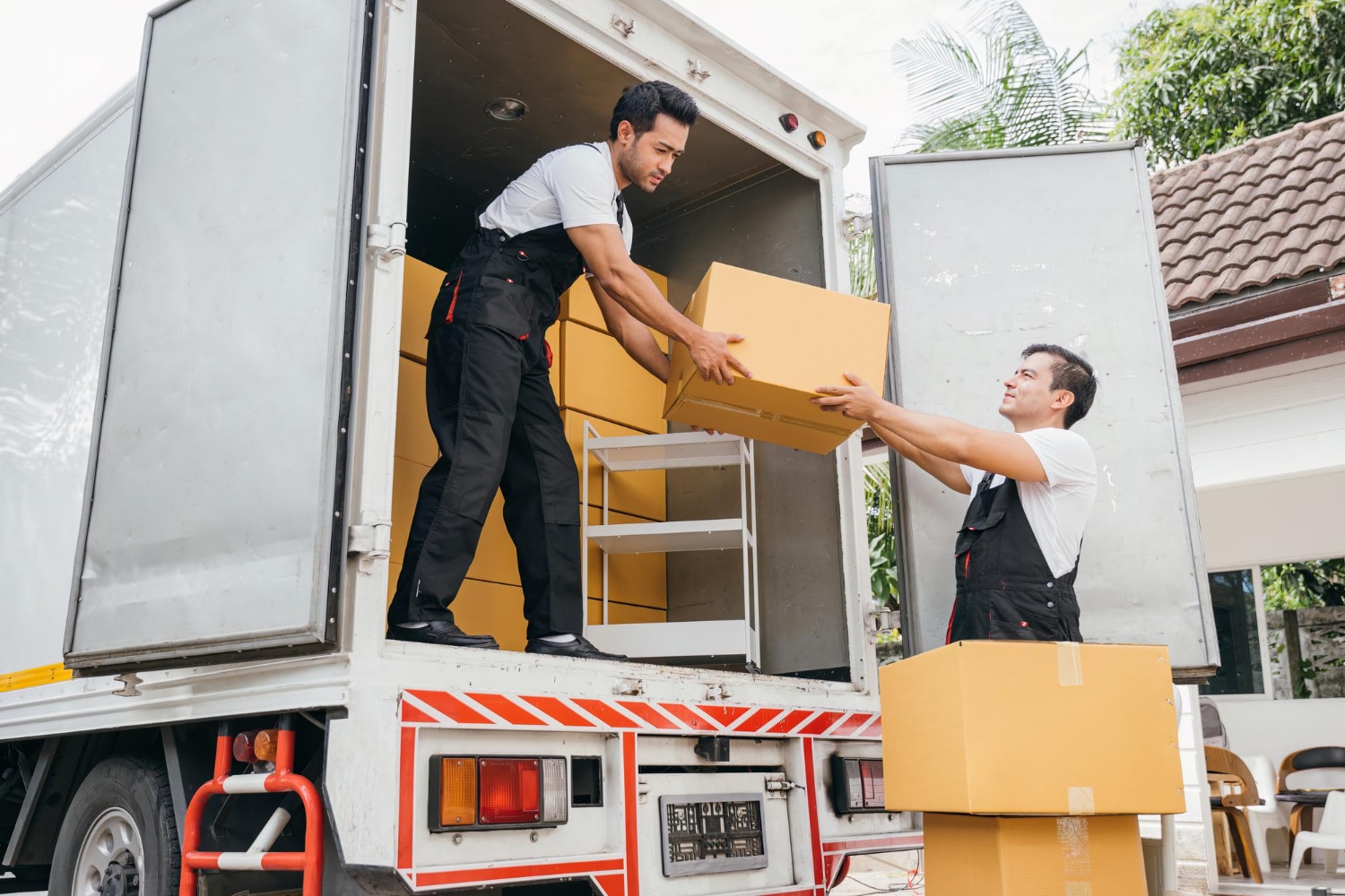 Relocation Tips: Moving Your Office Without the Stress