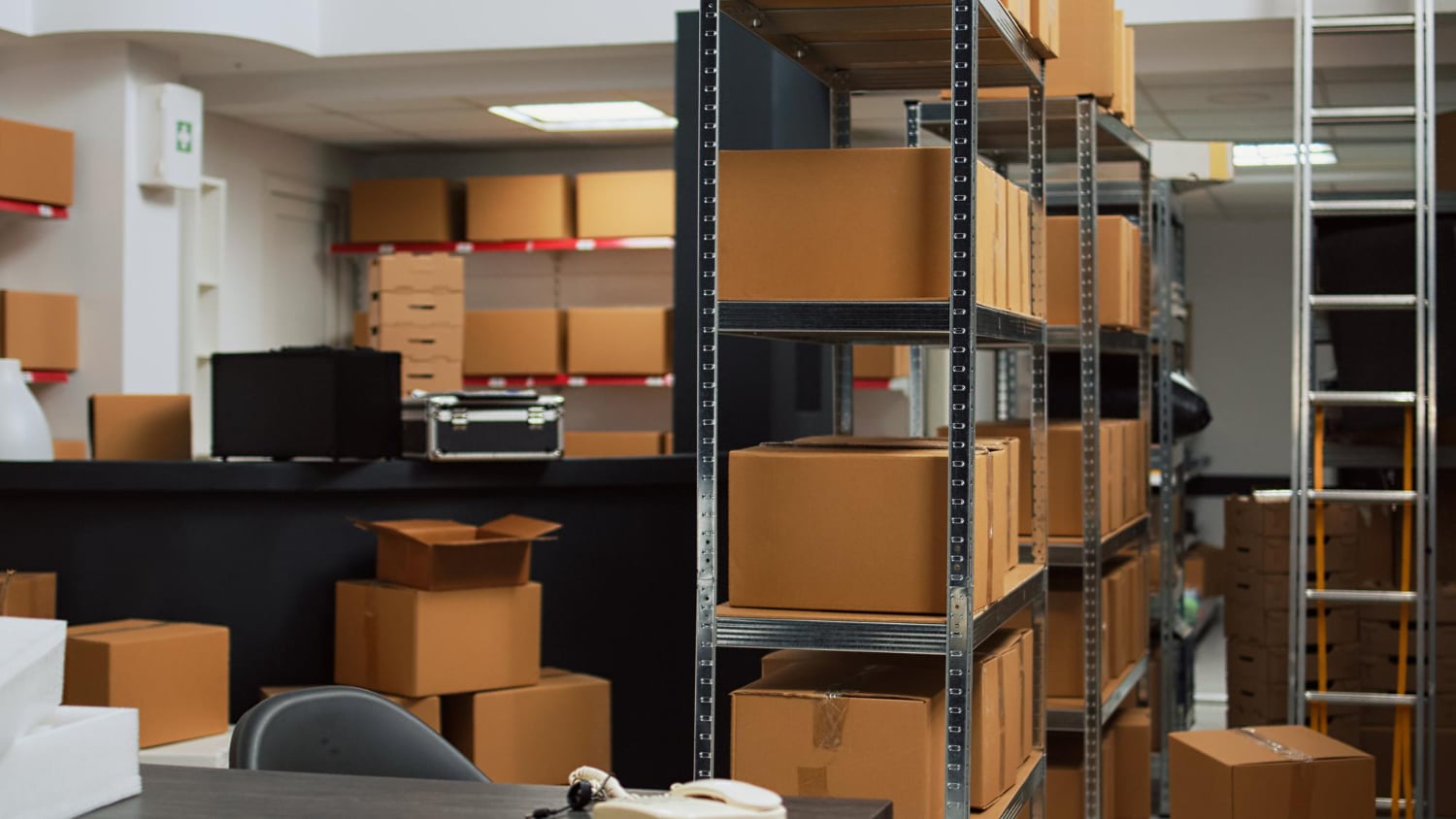 Service Excellence: Choosing Commercial Storage Services