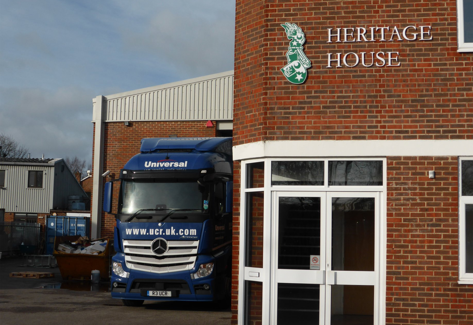 universal commercial delivery office move